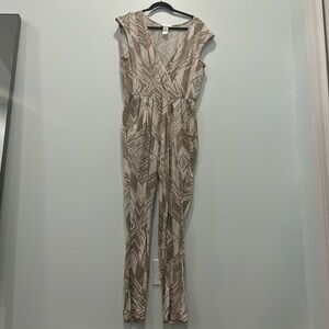 Corey Lynn Caltar tan and white  short sleeve jumpsuit size large like new